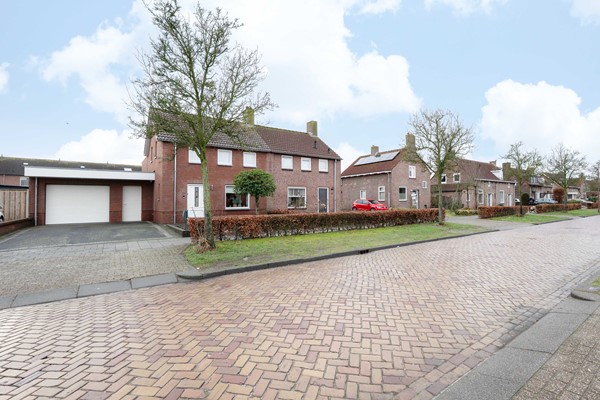 Medium property photo - Julianastraat 34, 4741 BW Hoeven